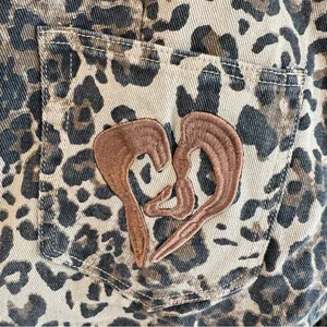 NWT Aelfric‎ Eden Wide Leg Leopard Print Jeans Size 34 thumbnail 5
