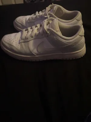 Grey Nike Dunk thumbnail 2