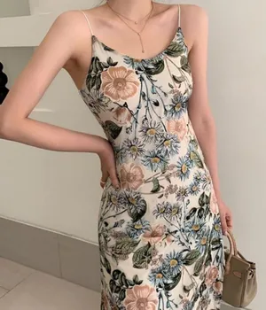 New Summer Floral Print Satin Barbie Sleeveless Midi Dress Size Medium thumbnail 1