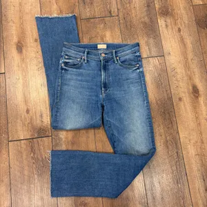 MOTHER Size 26 The Insider Crop Step Fray Jeans Hey Sun Wash Raw Hem High Rise thumbnail 3