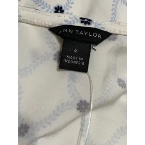 Ann Taylor Womens Blue White Floral Trellis Keyhole Back Blouse Top Size M SP26 thumbnail 6
