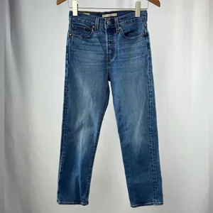 Levi's Wedgie Straight Fit Jeans in Unstoppable Wear Dark Wash‎ Size 24 thumbnail 6