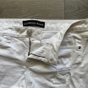 Express Low Rise Cut Off Denim Shorts thumbnail 3