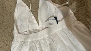 Abercrombie & Fitch white dress thumbnail 2