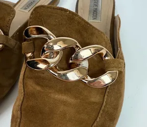 Steve Madden Finn Chain Pointed Toe Chestnut Suede Mules Gold Chain Size 8.5 thumbnail 9