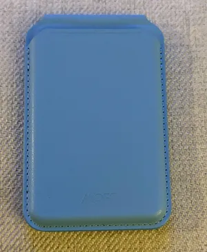 MagSafe iPhone Wallet Blue thumbnail 1
