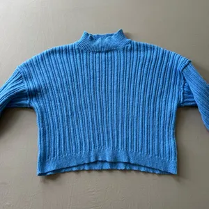 Blue Ribbed Mock neck Knit Sweater Size M thumbnail 3