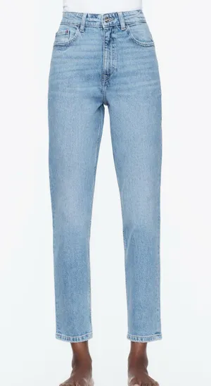 Mom Fit Jeans thumbnail 2