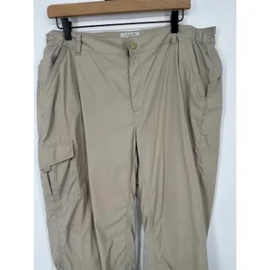 L.L. Bean Pants‎ Womens L Tan Hiking Capri Comfort Trail Cropped Cargo Outdoor thumbnail 3