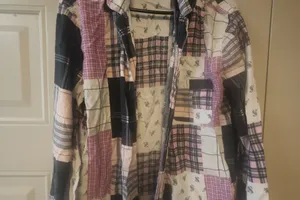 Victoria's Secret plaid flannel path quilt pajamas sleep shirt with pocket in light pink, dark pink and black size small. thumbnail 8