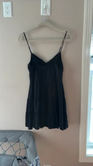 Francesca's Black Dress thumbnail 4