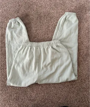 Alo Yoga Sweatpants thumbnail 5