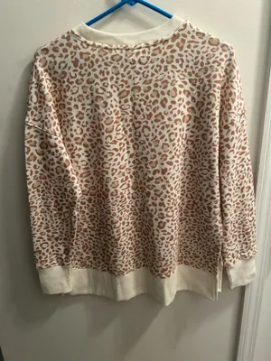 Time and Tru Crewneck Sweatshirt thumbnail 3