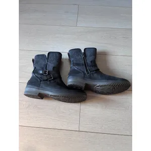 UGG Simmens Waterproof Black Leather Moto Boots Womens 10 thumbnail 4