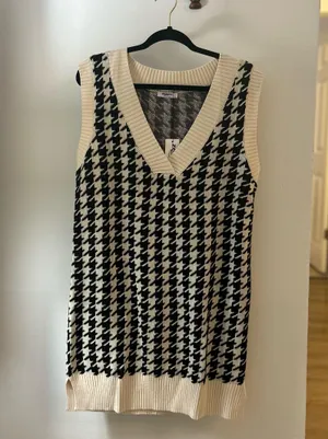 Amazon Dress thumbnail 1