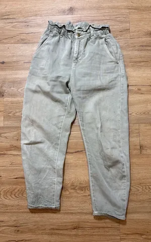 Zara Women's Paper Bag Waist Carrot‎ Leg Jeans in Green thumbnail 1