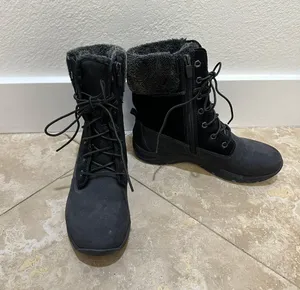 ASICS Boots thumbnail 2