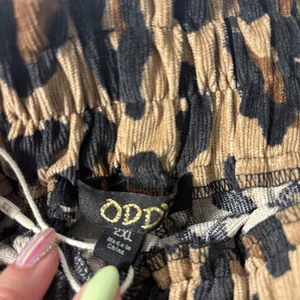 NWT Oddi Plus Sized Leopard Animal Print Corduroy Belt Paper Bag‎ Shorts Size 2X thumbnail 2