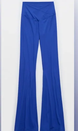 NWT OFFLINE By Aerie Real Me High Waisted Crossover Flare Legging thumbnail 2