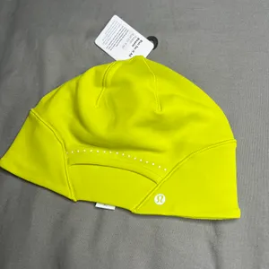 Lululemon Run For It All Beanie NWT Yellow thumbnail 4