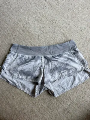 Lululemon Speed Up Shorts thumbnail 2