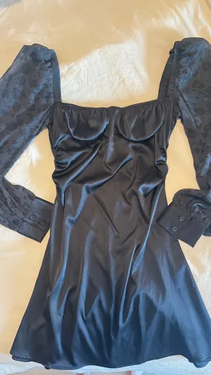 WeWoreWhat Black Puff Sleeve Mini Dress thumbnail 2