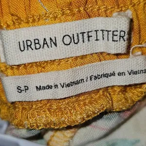Urban Outfitters Womens Paradise Print High Waisted Longline‎ Shorts Small thumbnail 5