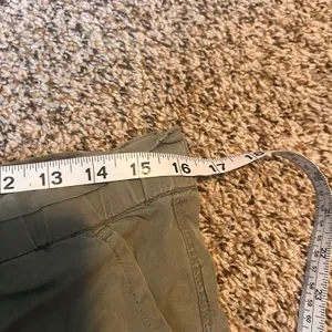 Aerie Womens Shorts‎ Size S Olive Green Casual Drawstring Ruffle Hem thumbnail 3