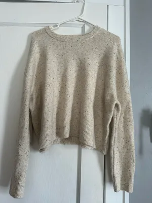 Universal Threads Sweater thumbnail 1