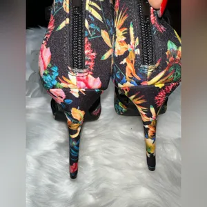 Sz 8.5 Stilettos High Floral Platform Heel Ankle Strap Back Zipper Shoes thumbnail 4