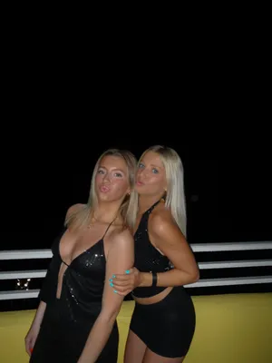 Going Out Top Black thumbnail 2