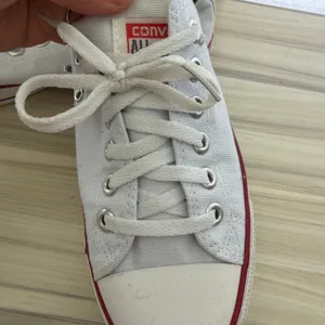 Converse All Star Womens 7.5 Mens 6 White Lace Up Classic Casual Sneakers Shoes thumbnail 3