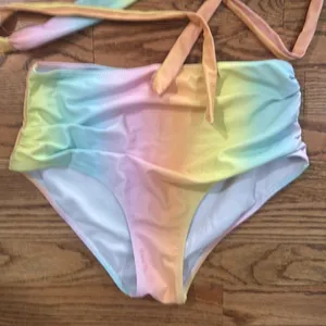 Adorable tie-dye Bikini size large fits like a medium thumbnail 2