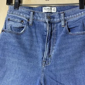 Abercrombie & Fitch Ankle Straight Jeans Womens 28 6L Ultra High Rise Blue Denim thumbnail 4