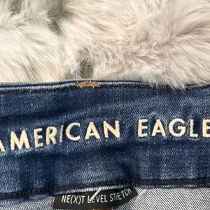 American Eagle sz 4. Next level stretch jean distressed shorts thumbnail 3