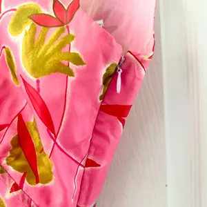 Tahari Bright Pink Floral Silk V Shift Dress Ruffle Trim Vintage Y2K Girly 8 thumbnail 5