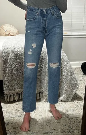 Levi's 501 Original Fit jeans - size 26 x 30, medium wash thumbnail 1