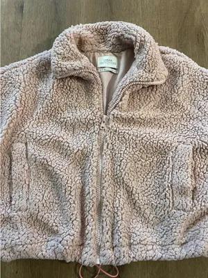 Urban Outfitters Cropped Pink Sherpa thumbnail 2