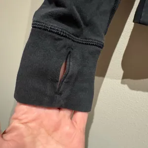 Lululemon All yours Crew in Black size 4 thumbnail 6