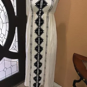 Xhilaration beige dress thumbnail 2