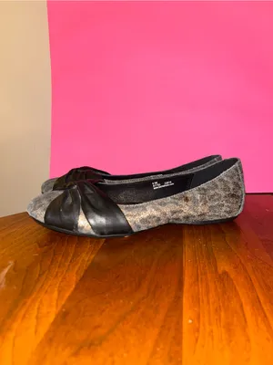 Born LillyAnimal Print Leather Upper&Lining Slip-on Shoes Flats Size 9.5 Women’s thumbnail 3