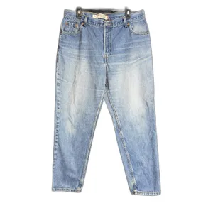 Vintage Levis 550 Womens Size 18 M Jeans Relaxed Tapered Classic Blue Denim thumbnail 2
