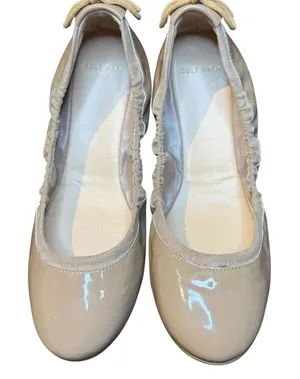 Cole Haan Shoes Womens Size 6 Beige Patent Leather Ballet Flats Bow‎ D42512 thumbnail 1