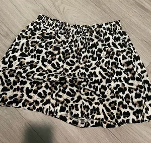 High-Waist Leopard Print Women's Shorts - Black, White & Brown thumbnail 1