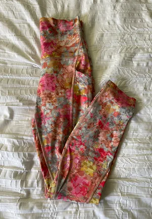 Align Leggings with Pockets (Rare) thumbnail 6