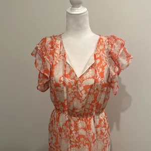 NWT THML Midi Dress Size M thumbnail 2