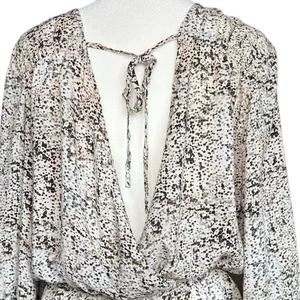 Cloth‎ & Stone X Anthropologie Pebble Print Draped Back Peplum Top Blouse Sz M thumbnail 5
