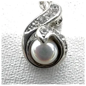 Faux pearl rhinestone silver tone pendant necklace thumbnail 3