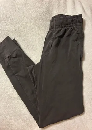 Women’s Under Armour Joggers thumbnail 1