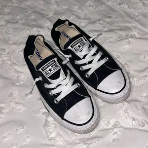 Low-Top Converse Black thumbnail 1